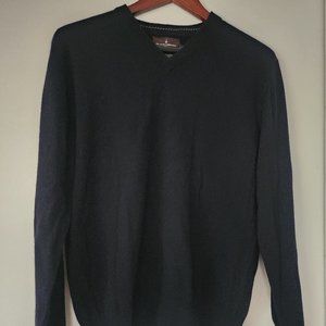 Black Brown 1826 * Men's 100% Cashmere V-neck Sweater in Navy Blue - Large